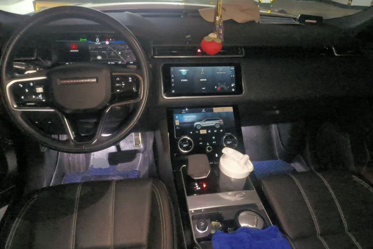 Used Land Rover Range Velar 2021 P250 Sparkling Black Limited Edition Center Console