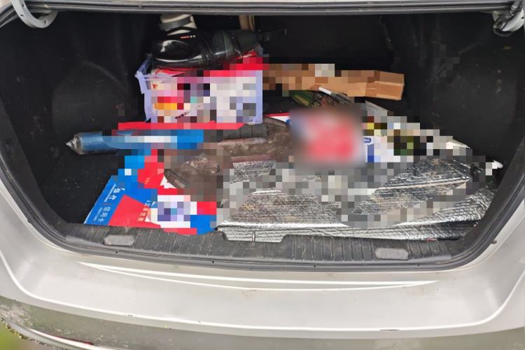 Used Buick Excelle 2013 1.5L Automatic Classic Model Trunk