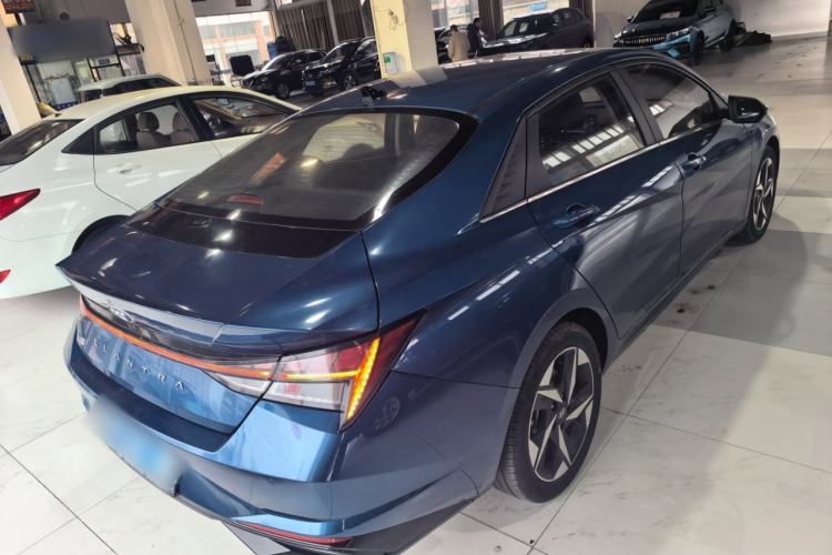 Used Hyundai Elantra 2021 1.5L CVT LUX Prestige Edition