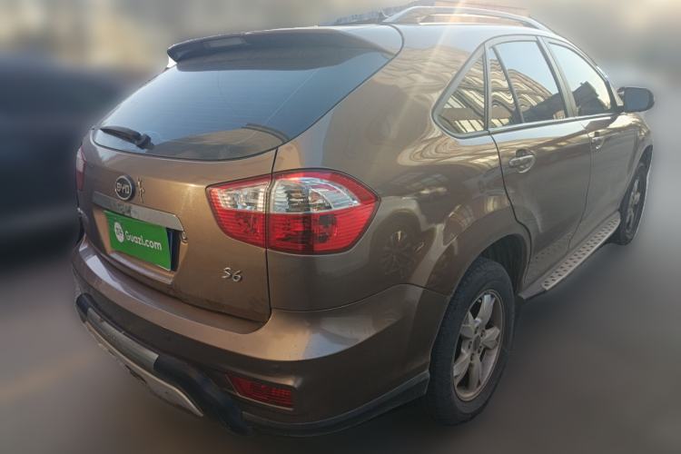 Used BYD S6 2013 Jingyue Edition 2.0L Manual Luxury Model 5 Seats

