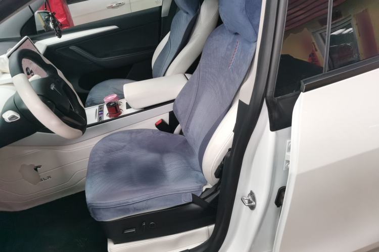 Used Tesla Model Y 2021 Long-Range All-Wheel-Drive Version Left Front Seat