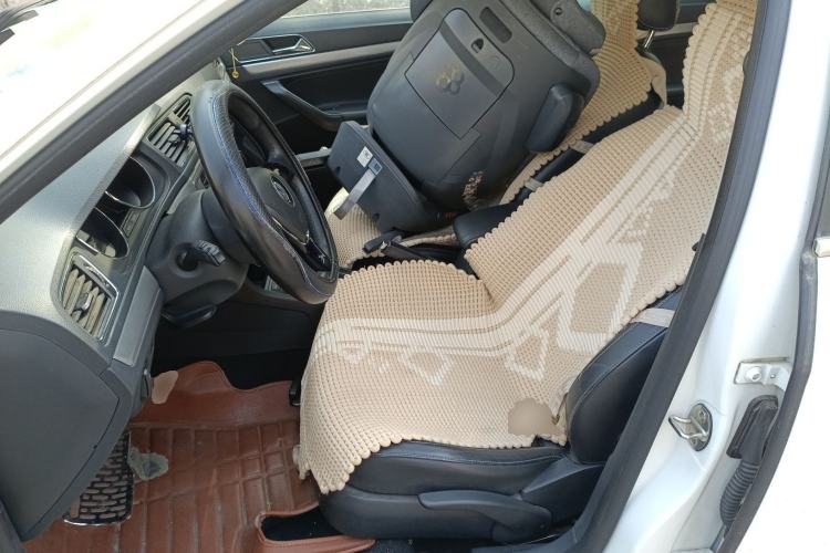 Used Volkswagen Gran Lavida 2015 1.6L Automatic Comfort Edition
