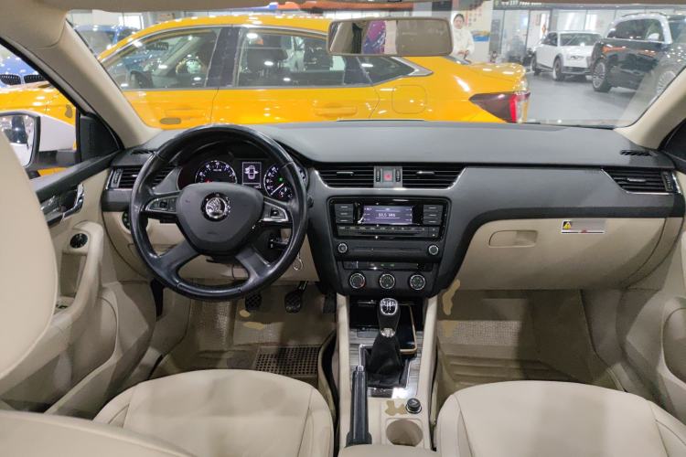 Used Skoda Octavia 2015 1.6L Manual Yijun Edition