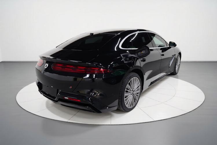 Used Denza Z9 2024 1100 km All-Wheel-Drive Ultra Version