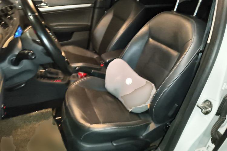 Used Volkswagen Gran Lavida 2015 1.6L Automatic Comfort Edition
