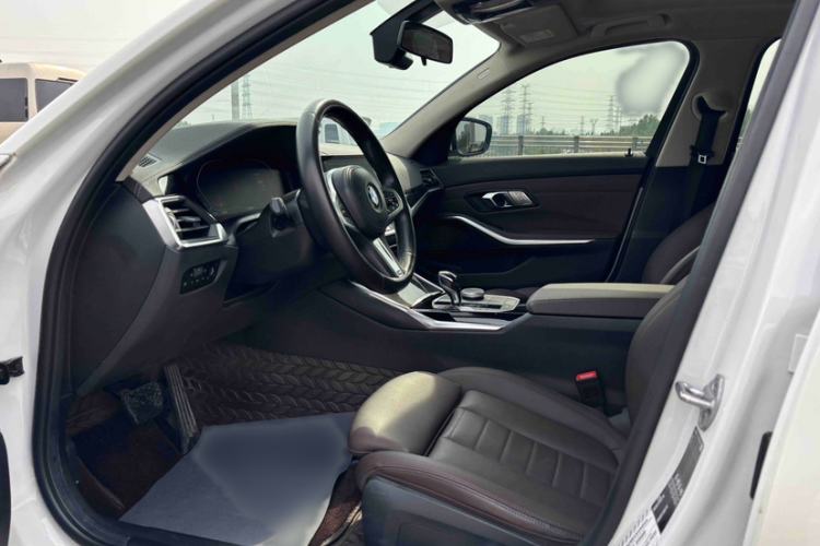 Used BMW 3 Series 2021 Facelifted 320Li M Sport Package
