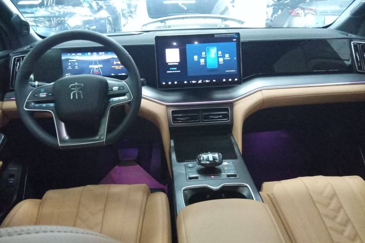 Used BYD Song L DM-i 2024 112 km Beyond Edition Center Console