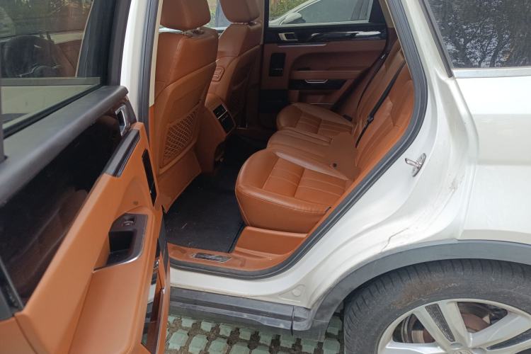 Used Zotye T700 2017 1.8T Dual-Clutch Luxury Model
