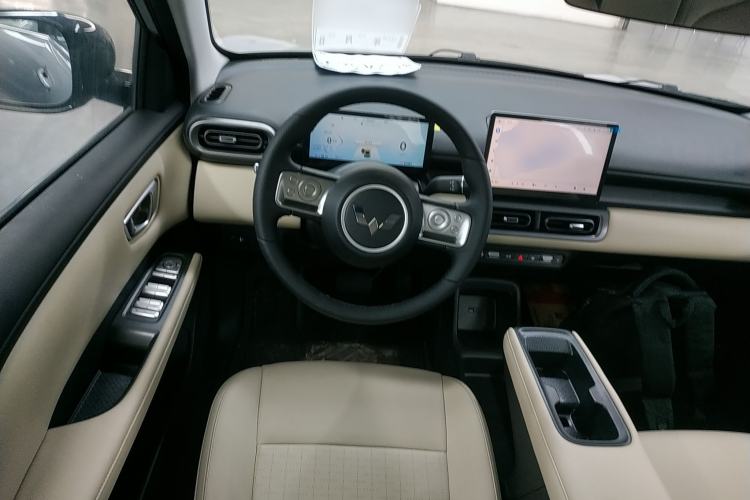 Used Wuling Bingo PLUS 2024 401 km Range 5-Seater Version Steering Wheel