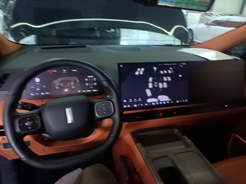 Used Wey Gaoshan 2025 Four-Wheel Drive Alpine 8 — 9