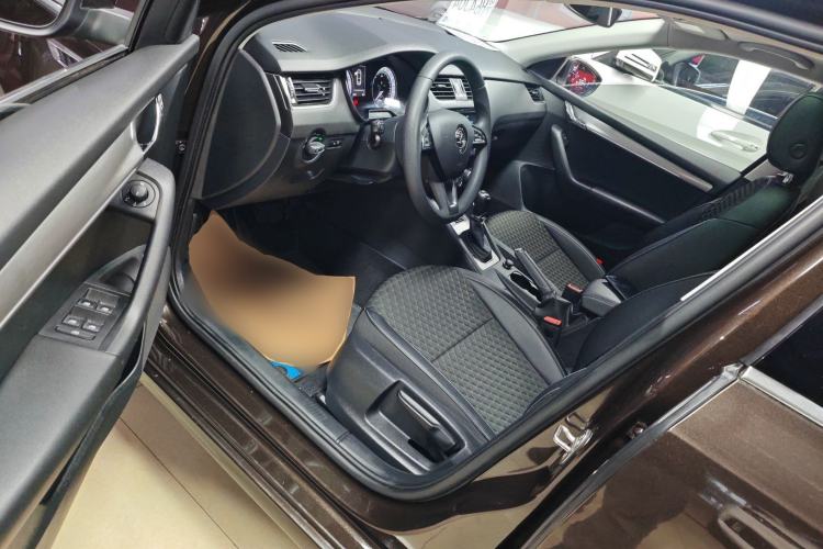 Used Skoda Octavia 2019 TSI230 DSG Luxury Edition