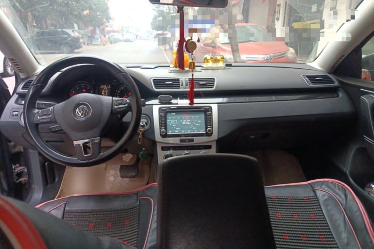 Used Volkswagen Magotan 2012 1.8TSI Comfort Model Center Console