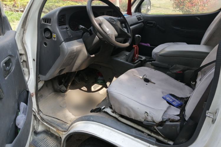 Used Jinbei Hiace 2011 2.0L 5th Generation Kuaiyunwang Standard Version 4G19 Driver Seat