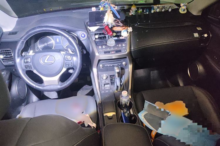 Used Lexus NX 2018 300h Front-Wheel-Drive FENGSHANG Version China V Emission Standard
