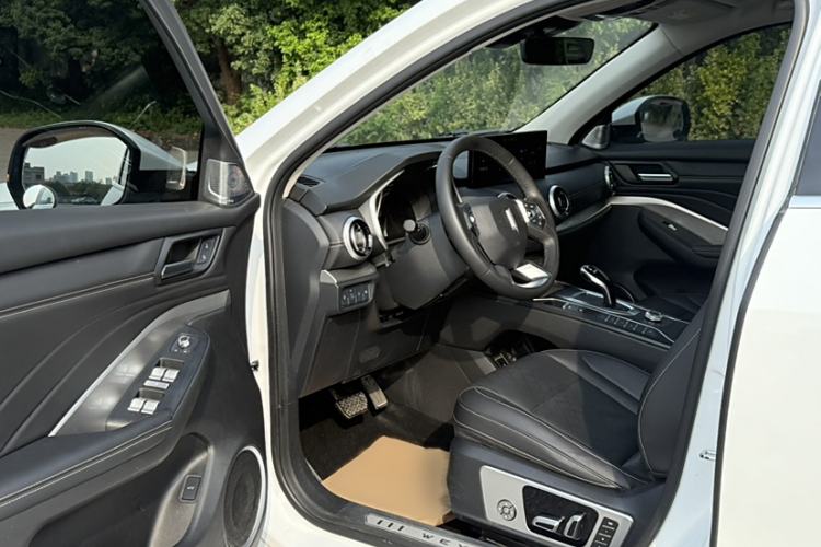 Used Wey VV6 2021 2.0T Two-Wheel Drive Smart Plus