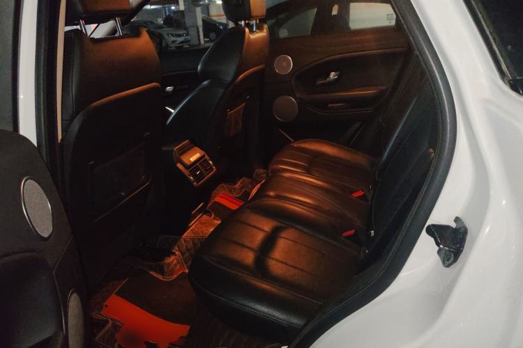 Used Land Rover Range Evoque 2016 2.0T SE PLUS Smart Enjoyment Edition Left Rear Seat