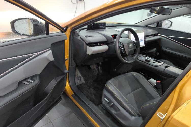 Used Toyota bZ5 2025 Model 630 PRO Smart Driving Edition Driver Seat