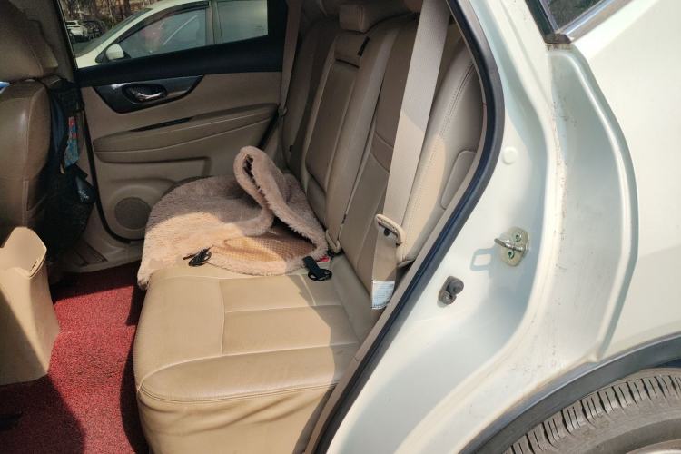 Used Nissan X-Trail 2014 2.5L CVT Luxury Edition 4WD Left Rear Seat