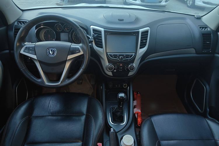 Used CHANGAN CS35 2012 1.6L Manual Luxury Model China IV Standard

