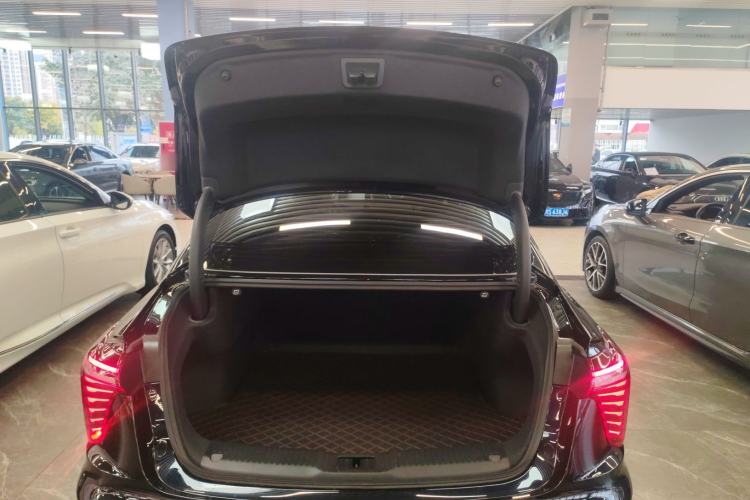 Used Hongqi H5 2025 1.5T DCT Xuan Ying Edition