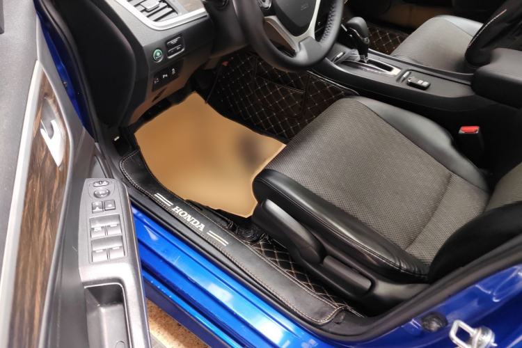 Used Honda Jade 2017 1.8L automatic Comfort version 5 seats
