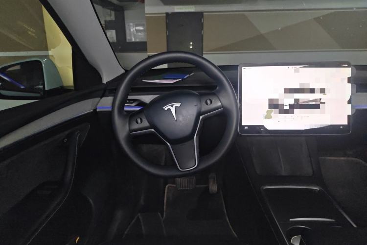 Used Tesla Model Y 2024 Rear-Wheel-Drive Version
