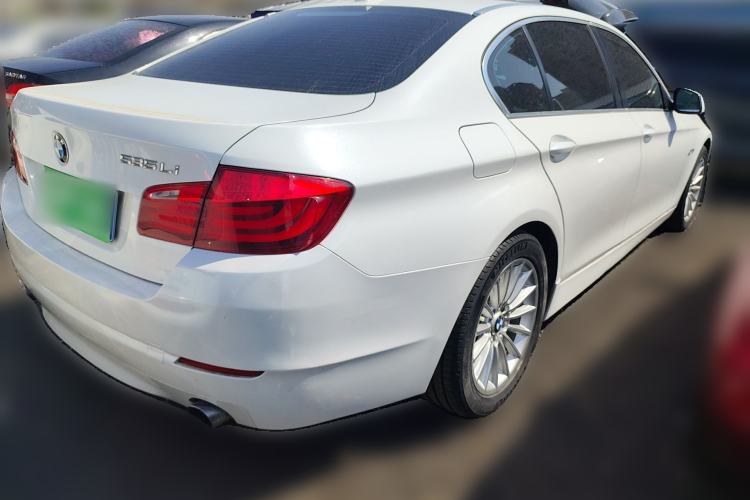 Used BMW 5 Series 2012 535Li Leading Model
