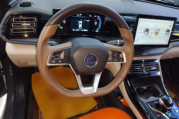 Used BYD Qin PLUS 2024 HONOR Edition DM-i 55KM Leading Model Steering Wheel