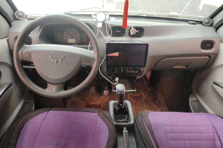 Used Wuling Zhiguang 2010 1.0L New Version Practical Edition with Short Body