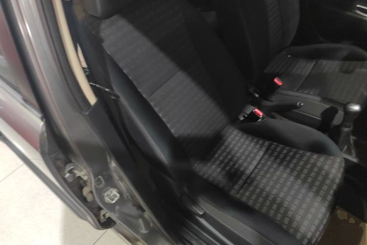 Used Nissan Livina 2013 Jingrui 1.6XL Manual Comfort Edition