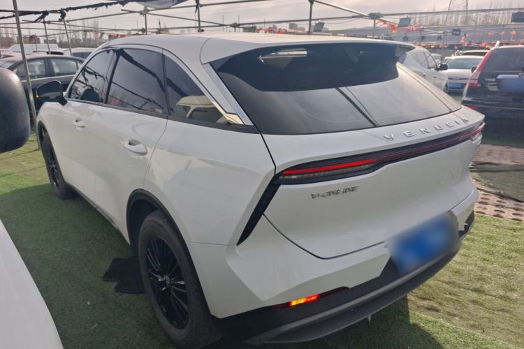 Used Venucia V 2021 260T Idol Edition
