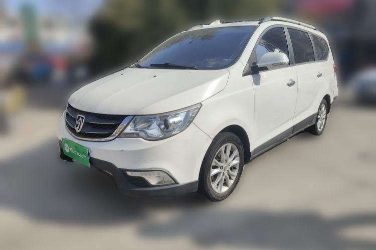 Used Baojun 730 2014 1.5L manual Comfort version 7 seats