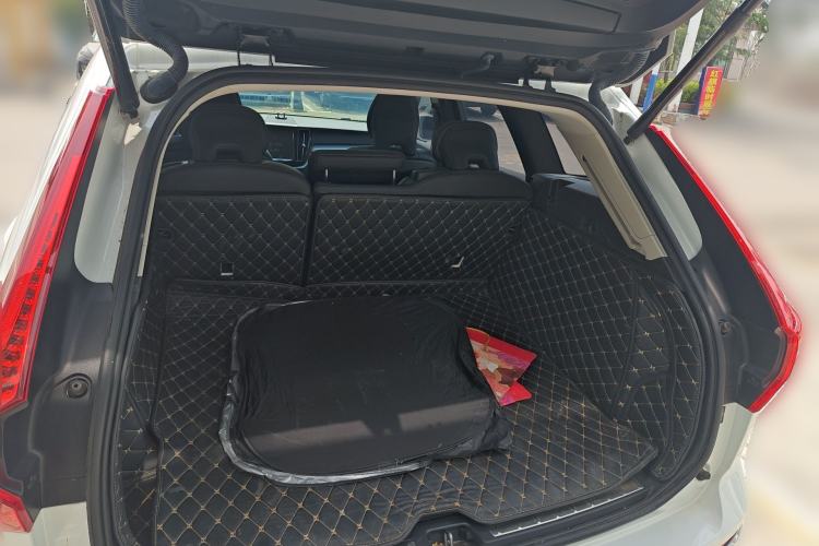 Used Volvo XC60 2021 T5 4x4 Smart Luxury Edition