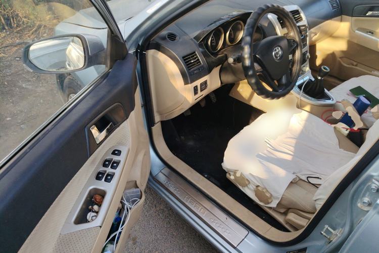 Used Brilliance H330 2013 1.5L Manual Luxury Model
