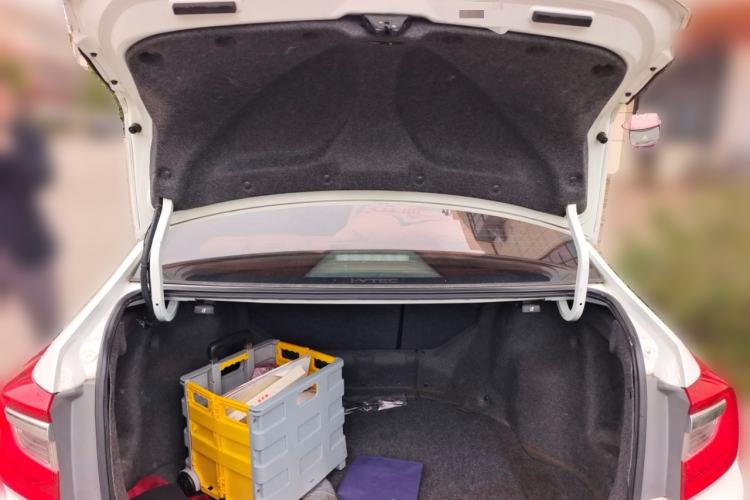 Used Honda Crider 2015 1.8L automatic luxury edition
