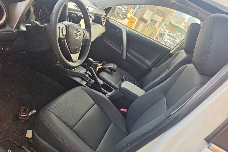 Used Toyota RAV4 2019 2.0L CVT Two-Wheel Drive Fashion X Limited Edition China VI Standard