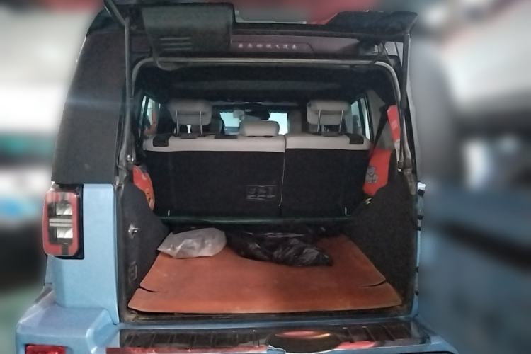 Used BAIC Off-Road BJ40 2023 2.0T Automatic Four-Wheel Drive Urban Hunter Edition Chivalrous Type Trunk