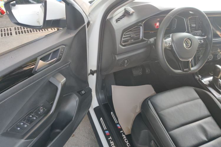 Used Volkswagen T-ROC 2021 280TSI DSG Two-Wheel Drive Comfort Connect Edition Driver Seat