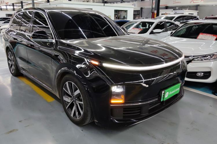 Used Li Auto L8 2023 Pro Model Exterior 1