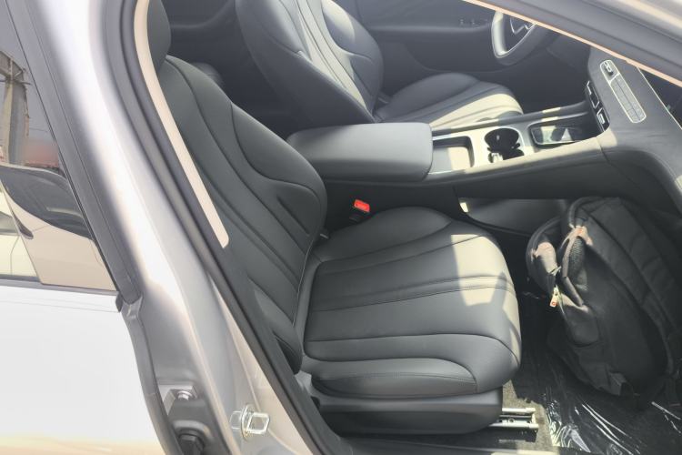 Used Roewe D7 2025 DMH 125km World Champion Excellence Edition Right Front Seat