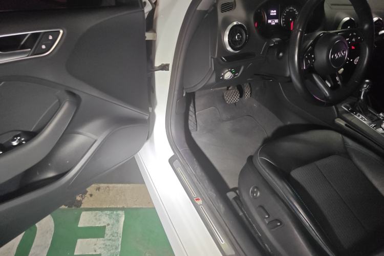 Used Audi A3 2017 Limousine 35 TFSI Fashion Model