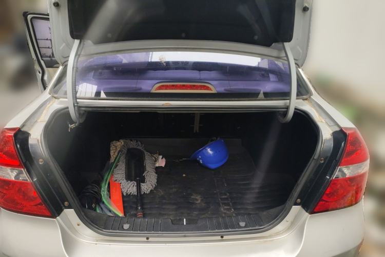 Used Chevrolet Lova 2010 1.4 MT Fengdu Version Trunk