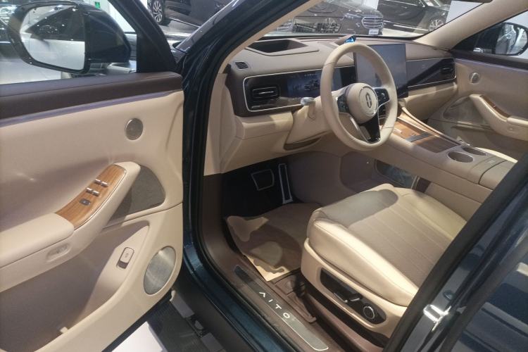 Used Hima AITO M7 2026 Model Range-Extending Max All-Wheel Drive 5-Seater Version
