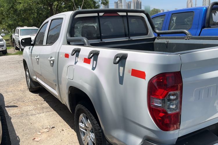 Used SAIC MAXUS T60 2017 2.8T Diesel Automatic 4x4 High-Ride Elite Long-Body China V Standard
