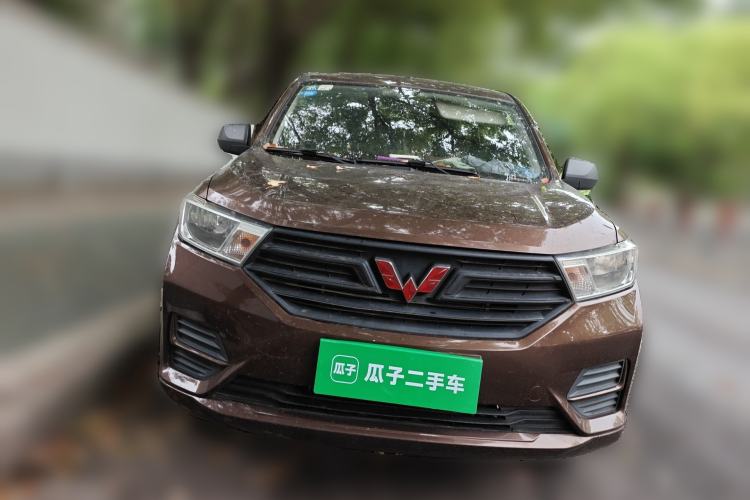 Used Wuling Hongguang 2019 1.5L S Basic Version China VI Standard LAR
