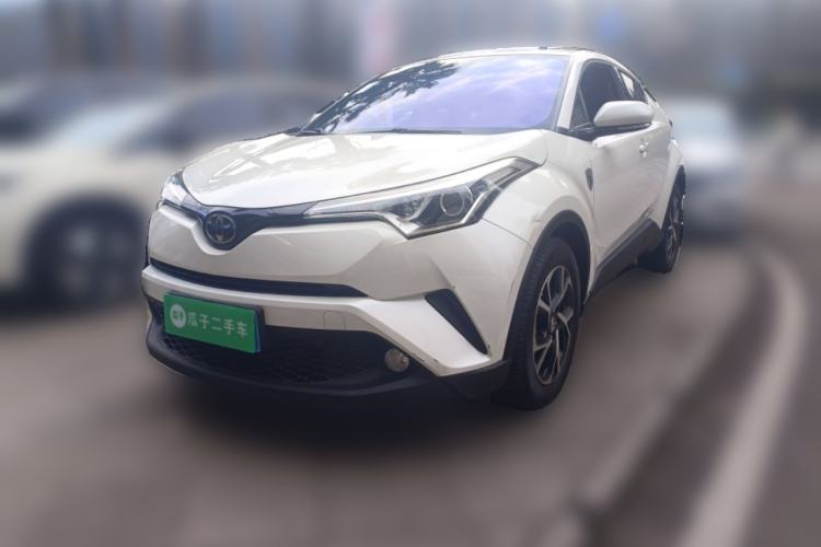 Used Toyota C-HR 2018 2.0L Leading with Sunroof China VI Standard
