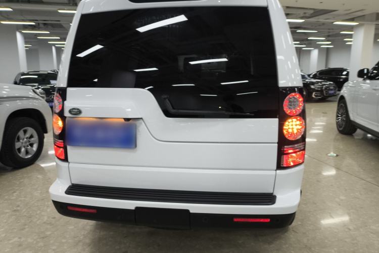 Used Land Rover Discovery 2016 3.0 SC Obsidian Black Heritage Edition HSE