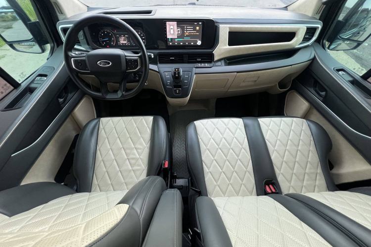 Used Ford Transit 2023 2.0T Diesel Automatic Multi-Purpose Commercial Vehicle Mid-Frame Mid-Roof 5/6 Seats Interior 1