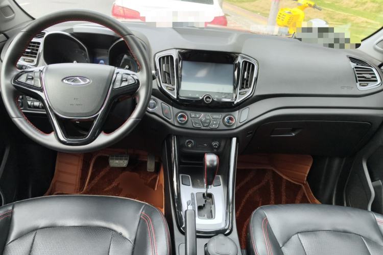 Used Chery Tiggo 5 2016 2.0L CVT Family Deluxe Edition Center Console