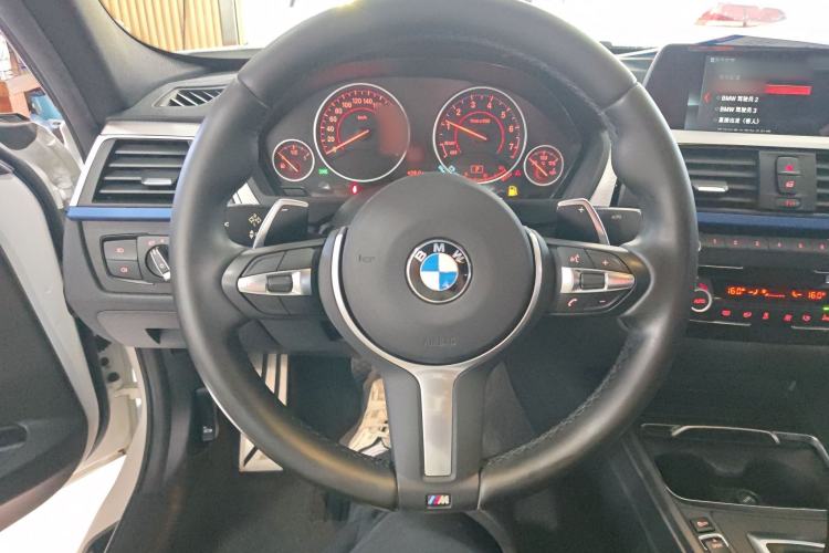 Used BMW 3 Series 2018 320i M Sport Package Steering Wheel